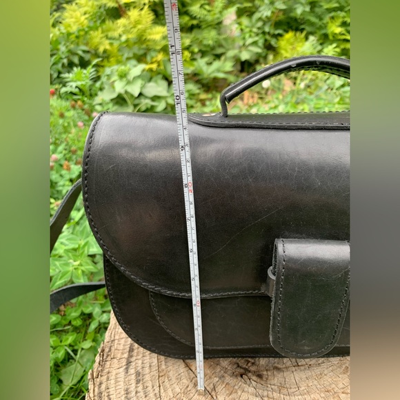 Gorgeous vintage genuine leather black cross body bag - Picture 16 of 16